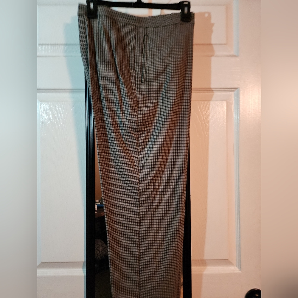 Worthington slim leg slacks